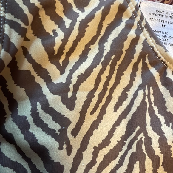 NWT Charlie holiday Effie one piece print swimsuit - Picture 8 of 8